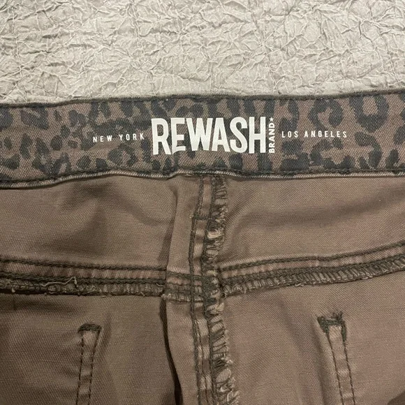 Party like an Animal… cute skirt - Picture 3 of 5